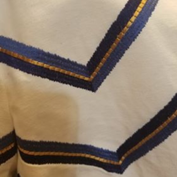 Beautiful Embroiled Jacket - Picture 3 of 4